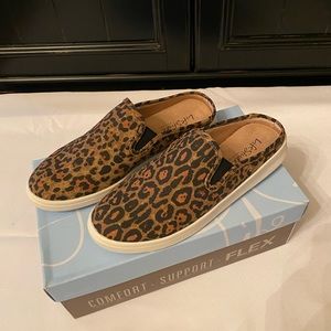 Life Stride Notable Leopard Slip On Mule with Active Arch